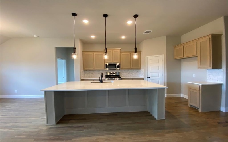 415 Aldred Street, Greenville, TX 75401, 4 Habitaciones Habitaciones , ,3 BañosBaños,Residential,En Venta,415 Aldred Street,0,21066236