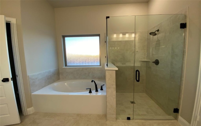 415 Aldred Street, Greenville, TX 75401, 4 Habitaciones Habitaciones , ,3 BañosBaños,Residential,En Venta,415 Aldred Street,0,21066236