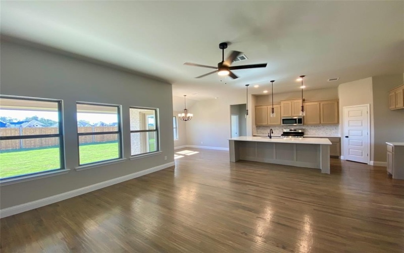 415 Aldred Street, Greenville, TX 75401, 4 Habitaciones Habitaciones , ,3 BañosBaños,Residential,En Venta,415 Aldred Street,0,21066236