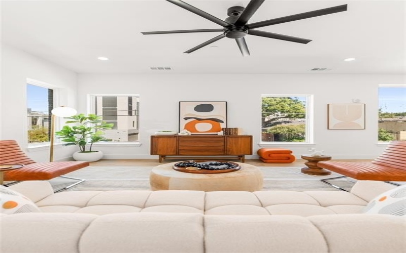 2015 N Prairie Avenue #101, Dallas, TX 75204, 2 Habitaciones Habitaciones , ,2 BañosBaños,Residential,En Venta,2015 N Prairie Avenue,0,21073866