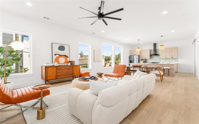 2015 N Prairie Avenue #101, Dallas, TX 75204, 2 Habitaciones Habitaciones , ,2 BañosBaños,Residential,En Venta,2015 N Prairie Avenue,0,21073866