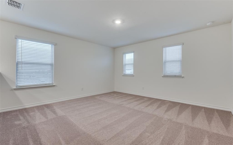 2704 Goldfinch Drive, Denton, TX 76205, 3 Bedrooms Bedrooms, ,2 BathroomsBathrooms,Residential,For Sale,2704 Goldfinch Drive,0,21100083