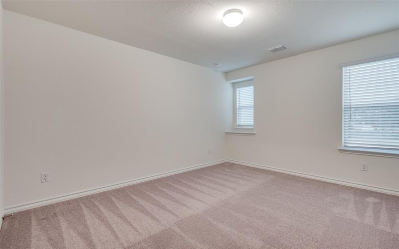 2704 Goldfinch Drive, Denton, TX 76205, 3 Bedrooms Bedrooms, ,2 BathroomsBathrooms,Residential,For Sale,2704 Goldfinch Drive,0,21100083