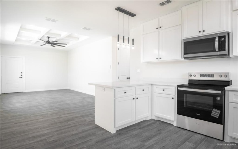2104 E Viviana Street, Edinburg, TX 78542, ,Residential Multi Family,For Sale,2104 E Viviana Street,0,469454