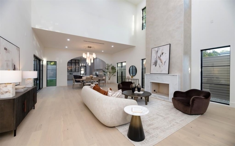 1904 Mcmillan Avenue, Dallas, TX 75206, 4 Bedrooms Bedrooms, ,5 BathroomsBathrooms,Residential,For Sale,1904 Mcmillan Avenue,0,21093689