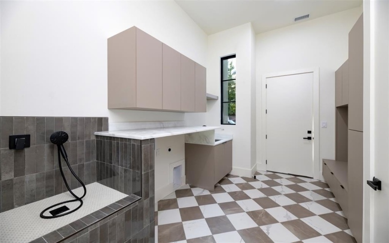 1904 Mcmillan Avenue, Dallas, TX 75206, 4 Bedrooms Bedrooms, ,5 BathroomsBathrooms,Residential,For Sale,1904 Mcmillan Avenue,0,21093689