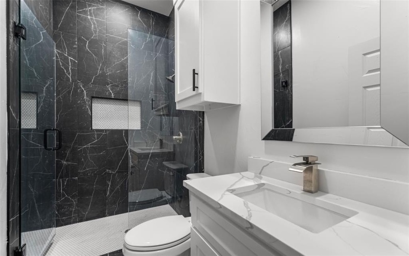 112 E Southbrook Drive, Glenn Heights, TX 75154, 3 Bedrooms Bedrooms, ,2 BathroomsBathrooms,Residential,For Sale,112 E Southbrook Drive,0,21098084