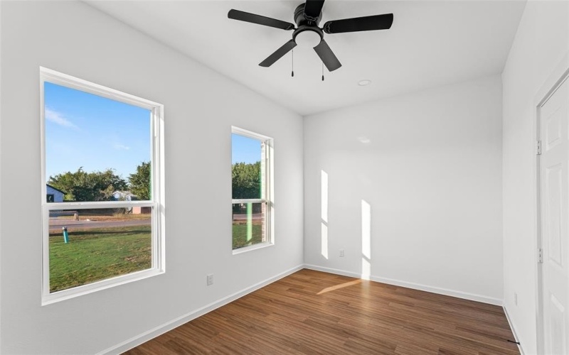 112 E Southbrook Drive, Glenn Heights, TX 75154, 3 Bedrooms Bedrooms, ,2 BathroomsBathrooms,Residential,For Sale,112 E Southbrook Drive,0,21098084