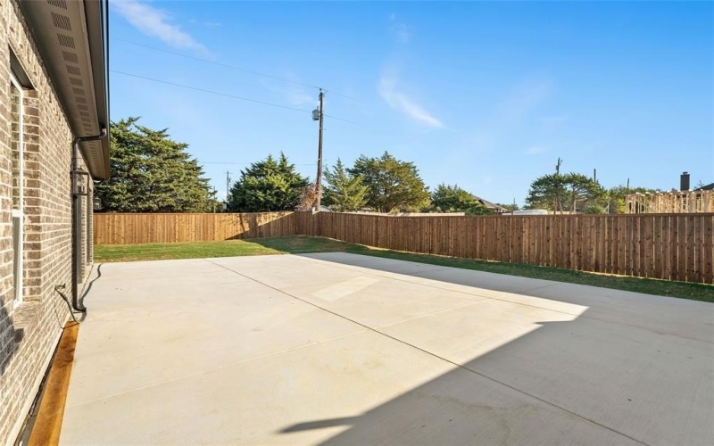 112 E Southbrook Drive, Glenn Heights, TX 75154, 3 Bedrooms Bedrooms, ,2 BathroomsBathrooms,Residential,For Sale,112 E Southbrook Drive,0,21098084