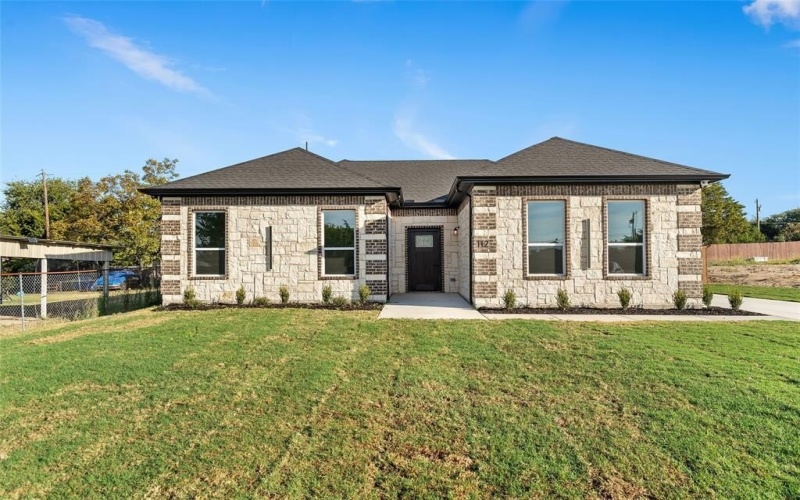 112 E Southbrook Drive, Glenn Heights, TX 75154, 3 Bedrooms Bedrooms, ,2 BathroomsBathrooms,Residential,For Sale,112 E Southbrook Drive,0,21098084