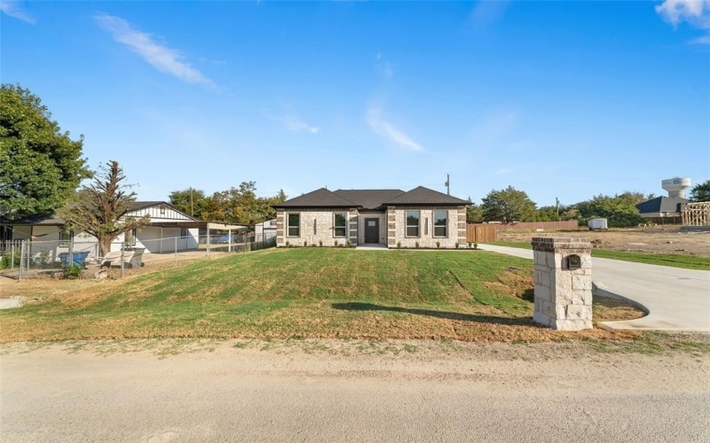 112 E Southbrook Drive, Glenn Heights, TX 75154, 3 Bedrooms Bedrooms, ,2 BathroomsBathrooms,Residential,For Sale,112 E Southbrook Drive,0,21098084