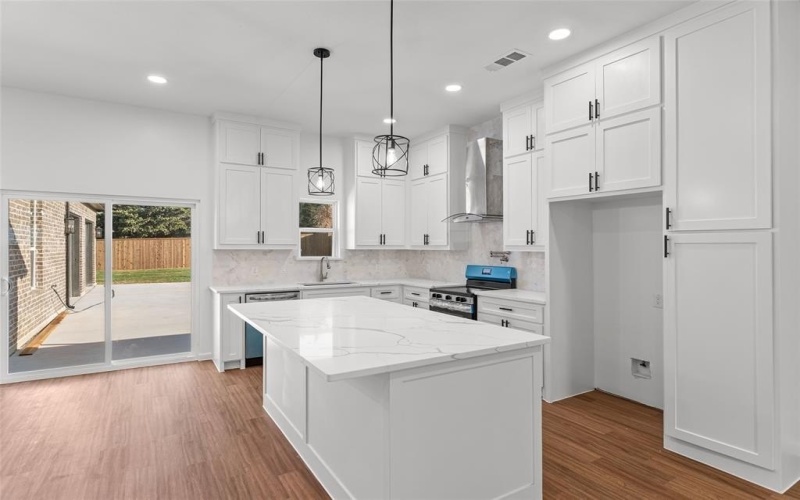 112 E Southbrook Drive, Glenn Heights, TX 75154, 3 Bedrooms Bedrooms, ,2 BathroomsBathrooms,Residential,For Sale,112 E Southbrook Drive,0,21098084