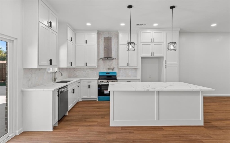 112 E Southbrook Drive, Glenn Heights, TX 75154, 3 Bedrooms Bedrooms, ,2 BathroomsBathrooms,Residential,For Sale,112 E Southbrook Drive,0,21098084