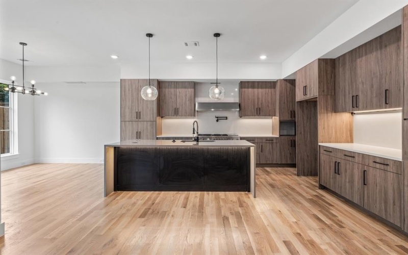 5916 Ellsworth Avenue, Dallas, TX 75206, 5 Bedrooms Bedrooms, ,6 BathroomsBathrooms,Residential,For Sale,5916 Ellsworth Avenue,0,21098566