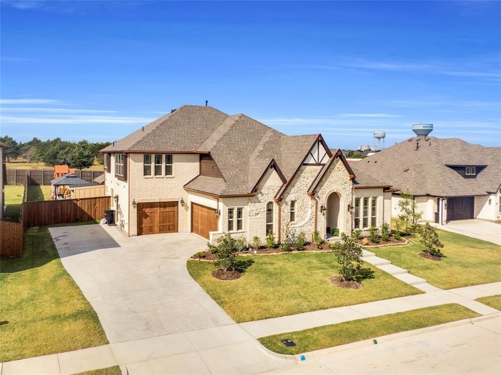 917 S Bluebird Lane, Midlothian, TX 76065, 5 Habitaciones Habitaciones , ,3 BañosBaños,Residential,En Venta,917 S Bluebird Lane,0,21098700