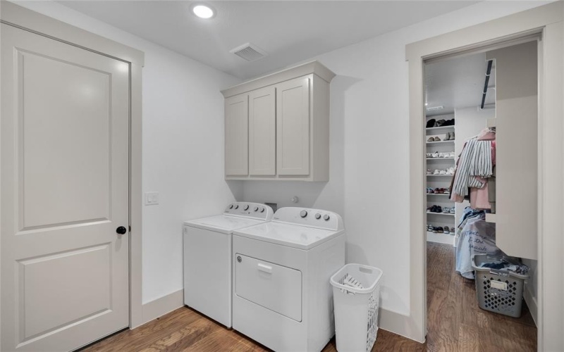 917 S Bluebird Lane, Midlothian, TX 76065, 5 Habitaciones Habitaciones , ,3 BañosBaños,Residential,En Venta,917 S Bluebird Lane,0,21098700