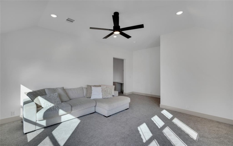 917 S Bluebird Lane, Midlothian, TX 76065, 5 Habitaciones Habitaciones , ,3 BañosBaños,Residential,En Venta,917 S Bluebird Lane,0,21098700