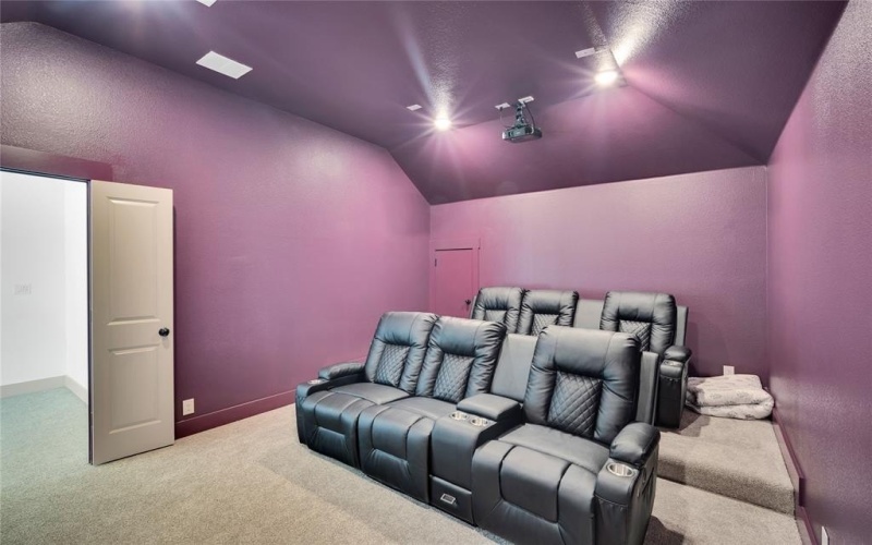 917 S Bluebird Lane, Midlothian, TX 76065, 5 Habitaciones Habitaciones , ,3 BañosBaños,Residential,En Venta,917 S Bluebird Lane,0,21098700