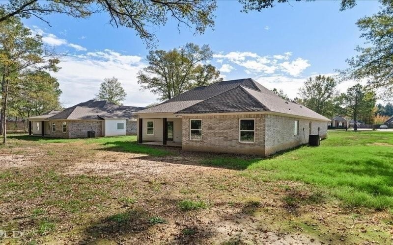 9436 N Pointe Circle, Greenwood, LA 71033, 3 Bedrooms Bedrooms, ,2 BathroomsBathrooms,Residential,For Sale,9436 N Pointe Circle,0,21098773