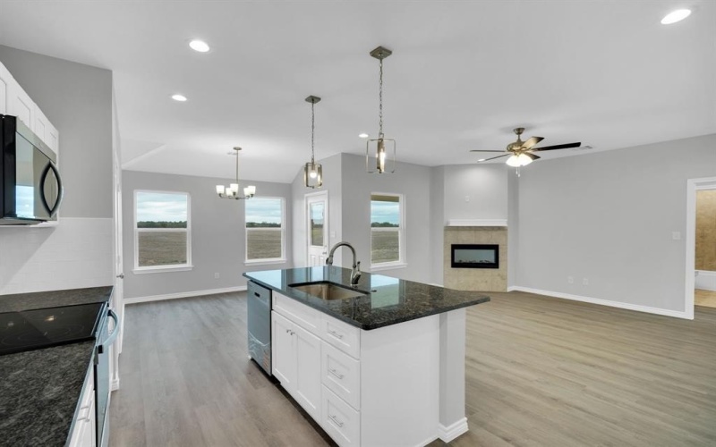 132 Joyce Street, Whitney, TX 76692, 4 Bedrooms Bedrooms, ,2 BathroomsBathrooms,Residential,For Sale,132 Joyce Street,0,21098945