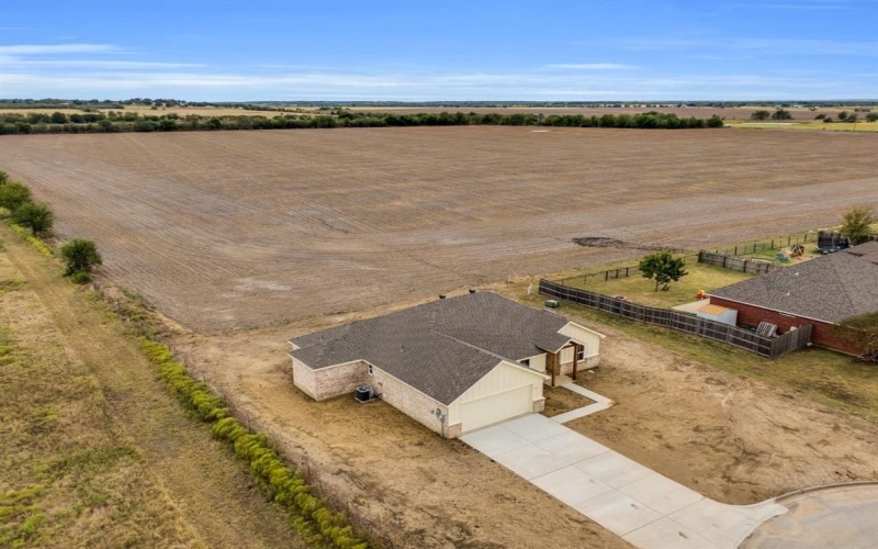 132 Joyce Street, Whitney, TX 76692, 4 Bedrooms Bedrooms, ,2 BathroomsBathrooms,Residential,For Sale,132 Joyce Street,0,21098945