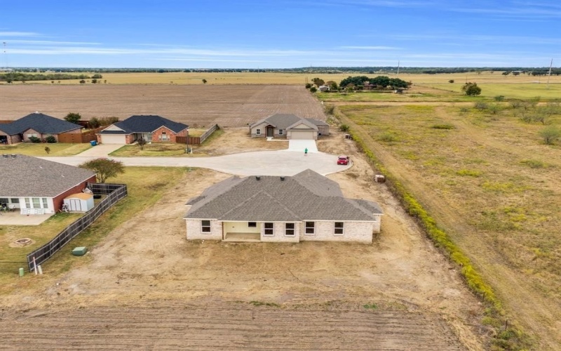 132 Joyce Street, Whitney, TX 76692, 4 Bedrooms Bedrooms, ,2 BathroomsBathrooms,Residential,For Sale,132 Joyce Street,0,21098945