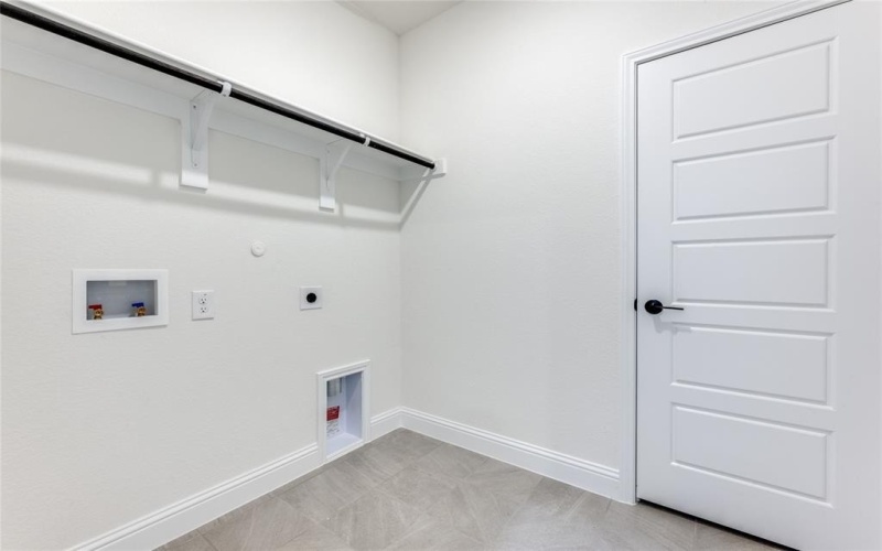 2700 Goldfinch Drive, Denton, TX 76205, 4 Bedrooms Bedrooms, ,2 BathroomsBathrooms,Residential,For Sale,2700 Goldfinch Drive,0,21099356