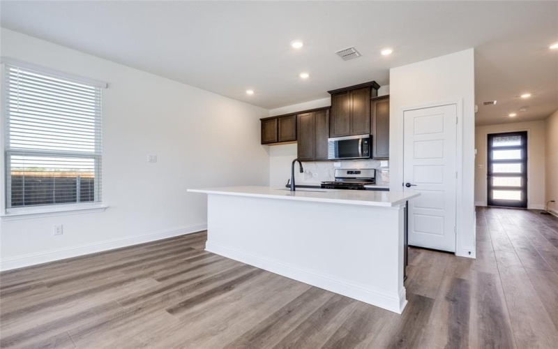 2700 Goldfinch Drive, Denton, TX 76205, 4 Bedrooms Bedrooms, ,2 BathroomsBathrooms,Residential,For Sale,2700 Goldfinch Drive,0,21099356