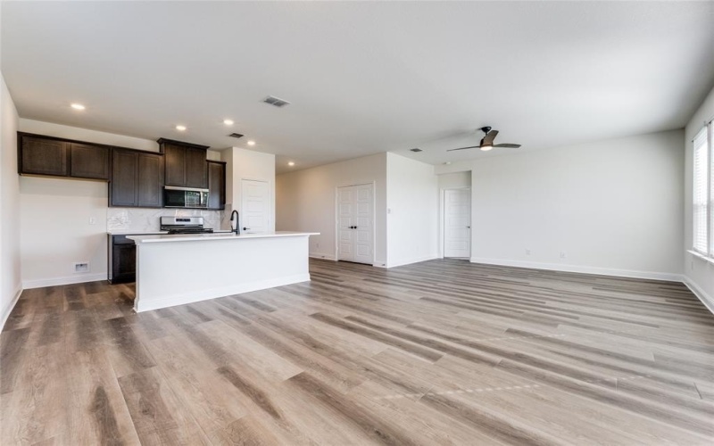 2700 Goldfinch Drive, Denton, TX 76205, 4 Bedrooms Bedrooms, ,2 BathroomsBathrooms,Residential,For Sale,2700 Goldfinch Drive,0,21099356