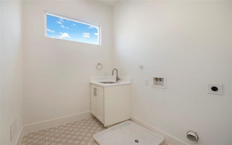 2428 Douglas Avenue, Dallas, TX 75219, 4 Bedrooms Bedrooms, ,3 BathroomsBathrooms,Residential,For Sale,2428 Douglas Avenue,0,21099742