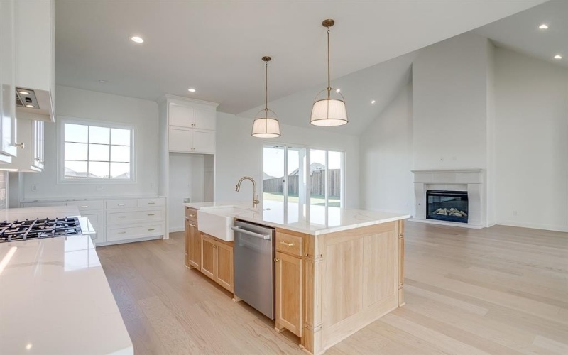 8129 Spanish Hills, Benbrook, TX 76126, 4 Habitaciones Habitaciones , ,2 BañosBaños,Residential,En Venta,8129 Spanish Hills,0,21099774