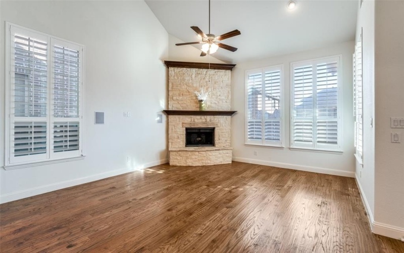 5016 Kadin Lane, Lewisville, TX 75056, 5 Habitaciones Habitaciones , ,5 BañosBaños,Residential,En Venta,5016 Kadin Lane,0,21099896