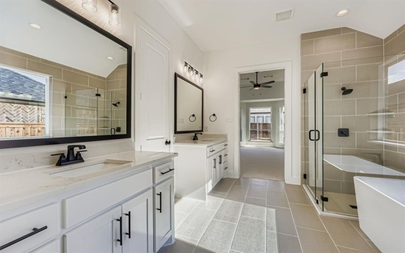 1805 Flowerfield Lane, Mansfield, TX 76063, 4 Bedrooms Bedrooms, ,3 BathroomsBathrooms,Residential,For Sale,1805 Flowerfield Lane,0,21100009