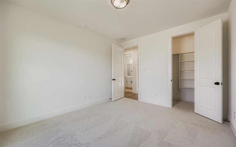 1805 Flowerfield Lane, Mansfield, TX 76063, 4 Bedrooms Bedrooms, ,3 BathroomsBathrooms,Residential,For Sale,1805 Flowerfield Lane,0,21100009