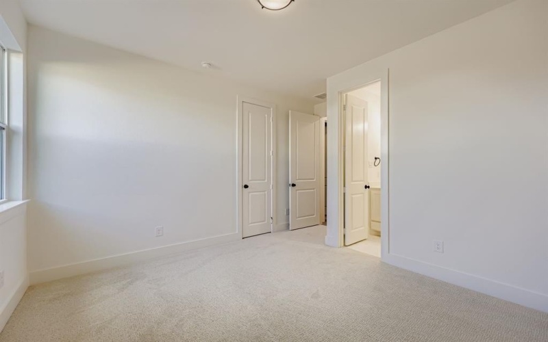 1805 Flowerfield Lane, Mansfield, TX 76063, 4 Bedrooms Bedrooms, ,3 BathroomsBathrooms,Residential,For Sale,1805 Flowerfield Lane,0,21100009