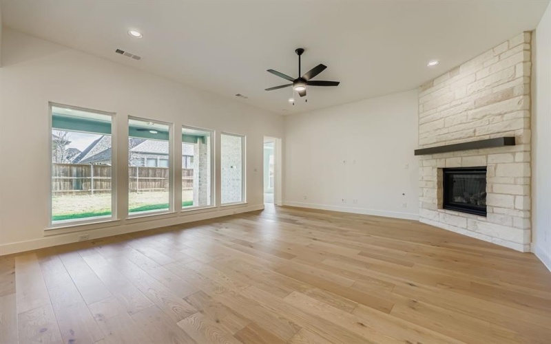 1805 Flowerfield Lane, Mansfield, TX 76063, 4 Bedrooms Bedrooms, ,3 BathroomsBathrooms,Residential,For Sale,1805 Flowerfield Lane,0,21100009