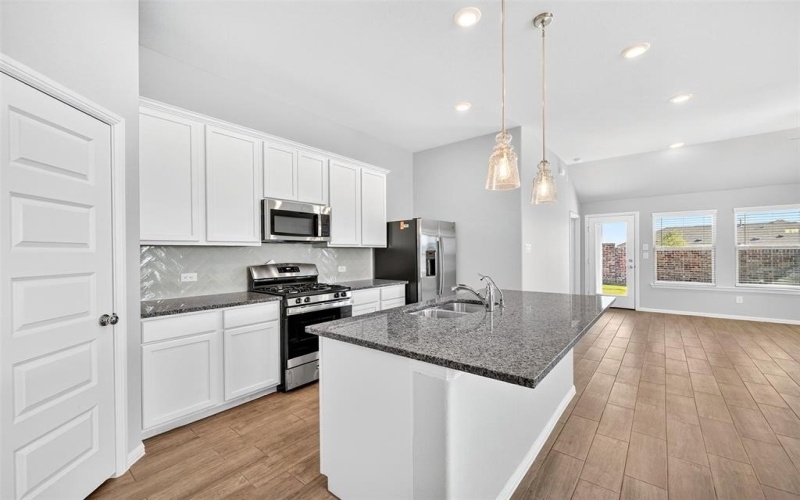 7236 Fairholt Road, Pilot Point, TX 76258, 4 Habitaciones Habitaciones , ,2 BañosBaños,Residential,En Venta,7236 Fairholt Road,0,21100020