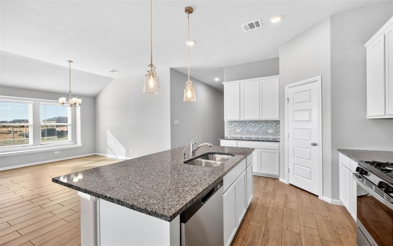 7236 Fairholt Road, Pilot Point, TX 76258, 4 Habitaciones Habitaciones , ,2 BañosBaños,Residential,En Venta,7236 Fairholt Road,0,21100020