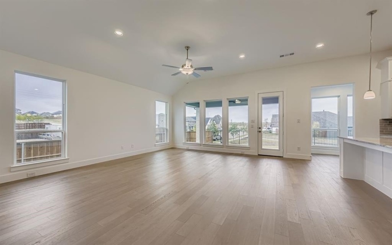 154 Longhorn Bend, Rhome, TX 76078, 4 Habitaciones Habitaciones , ,3 BañosBaños,Residential,En Venta,154 Longhorn Bend,0,21100027