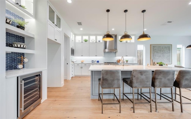 6027 Marquita Avenue, Dallas, TX 75206, 4 Habitaciones Habitaciones , ,5 BañosBaños,Residential,En Venta,6027 Marquita Avenue,0,21100078