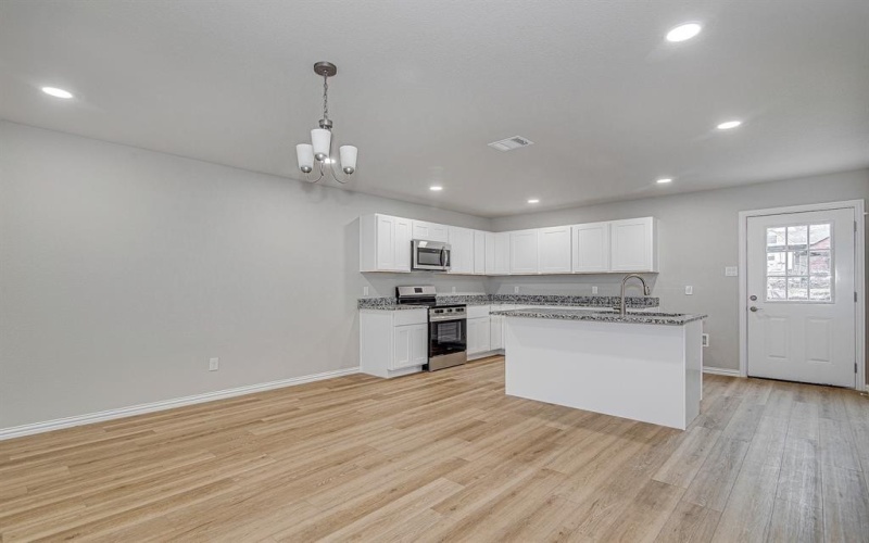 3325 Eastland Street, Fort Worth, TX 76119, 6 Habitaciones Habitaciones , ,5 BañosBaños,Residential Multi Family,En Venta,3325 Eastland Street,0,21100100