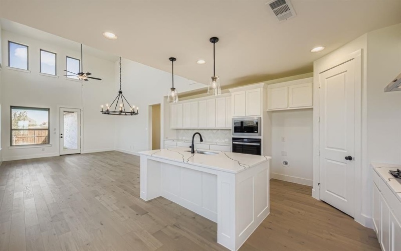 1668 Cornwall Avenue, Fort Worth, TX 76052, 4 Bedrooms Bedrooms, ,3 BathroomsBathrooms,Residential,For Sale,1668 Cornwall Avenue,0,21100167