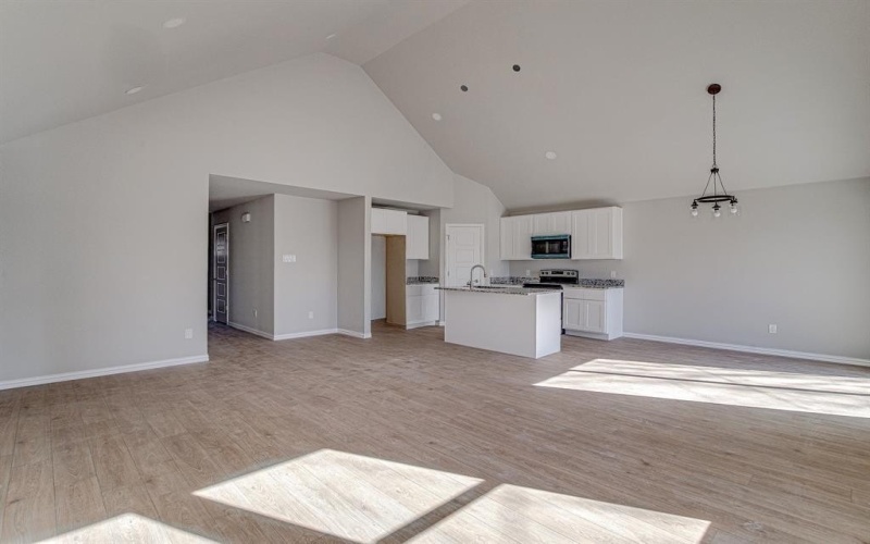 6620 Chapel Lane, Lake Worth, TX 76135, 4 Bedrooms Bedrooms, ,2 BathroomsBathrooms,Residential,For Sale,6620 Chapel Lane,0,21100175