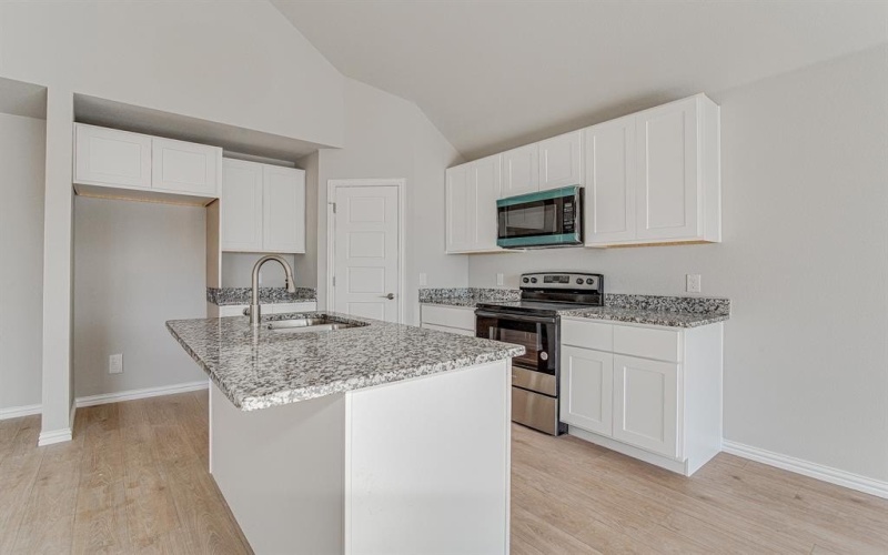 6620 Chapel Lane, Lake Worth, TX 76135, 4 Bedrooms Bedrooms, ,2 BathroomsBathrooms,Residential,For Sale,6620 Chapel Lane,0,21100175