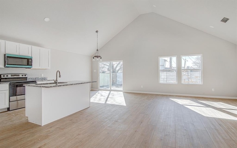 6620 Chapel Lane, Lake Worth, TX 76135, 4 Bedrooms Bedrooms, ,2 BathroomsBathrooms,Residential,For Sale,6620 Chapel Lane,0,21100175