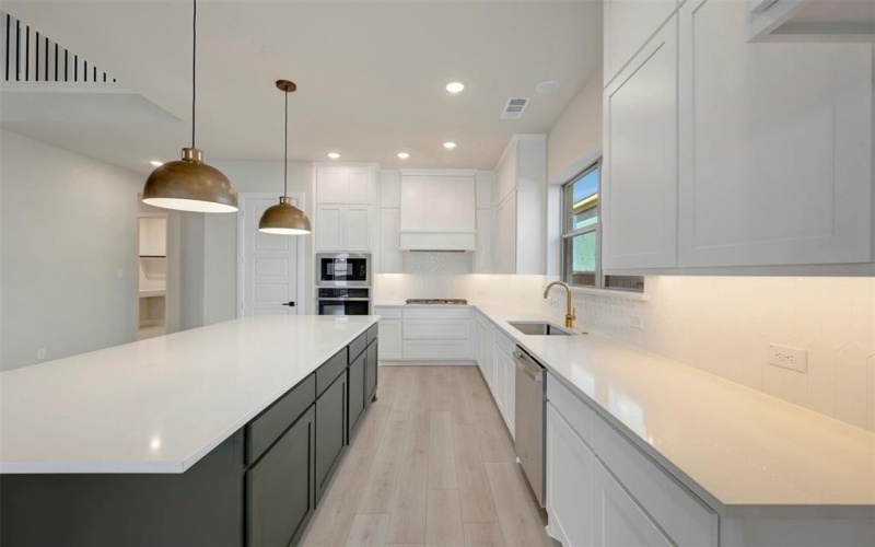 3752 Bermuda Grass Way, Grand Prairie, TX 76084, 4 Habitaciones Habitaciones , ,3 BañosBaños,Residential,En Venta,3752 Bermuda Grass Way,0,21100186