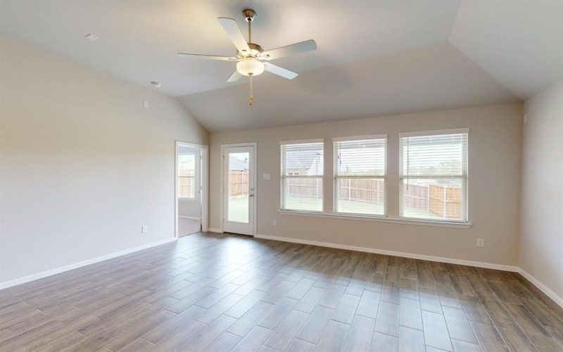 400 Waterman Drive, Princeton, TX 75407, 3 Bedrooms Bedrooms, ,2 BathroomsBathrooms,Residential,For Sale,400 Waterman Drive,0,21100209