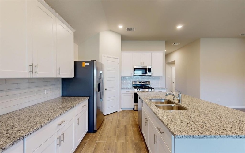 400 Waterman Drive, Princeton, TX 75407, 3 Bedrooms Bedrooms, ,2 BathroomsBathrooms,Residential,For Sale,400 Waterman Drive,0,21100209