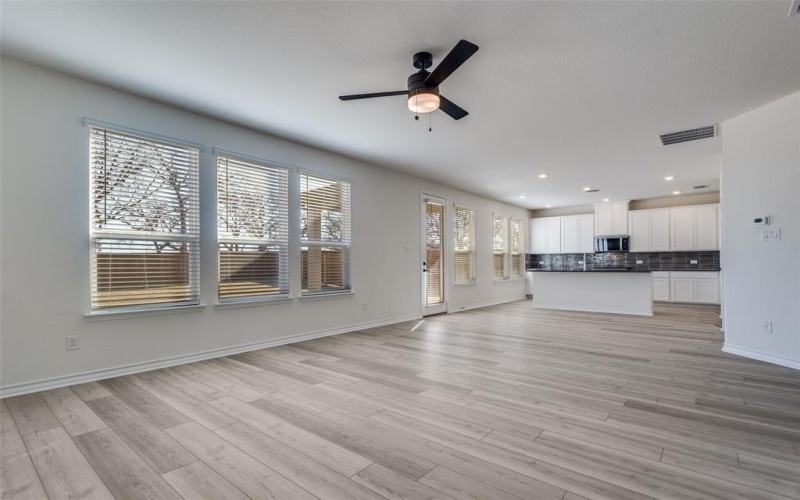 2717 Goldfinch Drive, Denton, TX 76205, 3 Bedrooms Bedrooms, ,2 BathroomsBathrooms,Residential,For Sale,2717 Goldfinch Drive,0,21100212