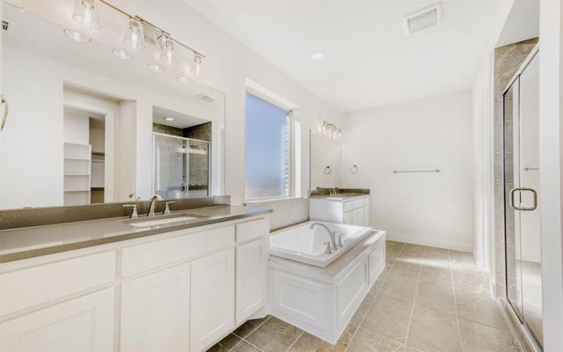 11556 Gloucester Road, Fort Worth, TX 76052, 4 Bedrooms Bedrooms, ,3 BathroomsBathrooms,Residential,For Sale,11556 Gloucester Road,0,21100215